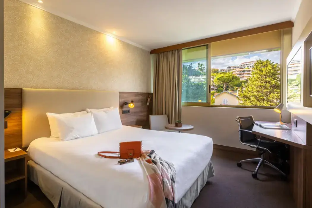 Luxotel Cannes 19