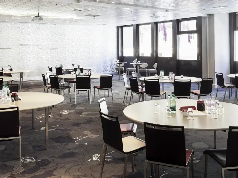 Mercure Marseille Centre Vieux Port 3