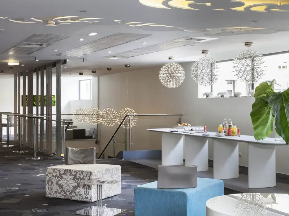 Mercure Marseille Centre Vieux Port 4
