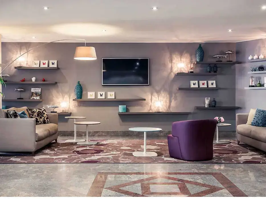 Mercure Marseille Centre Vieux Port 9