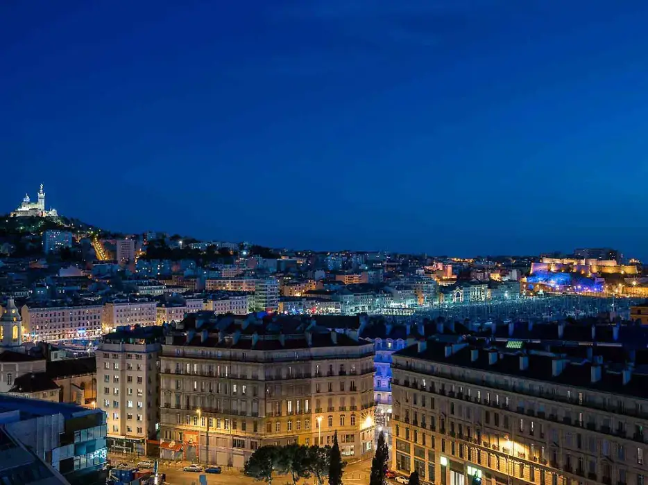 Mercure Marseille Centre Vieux Port 12