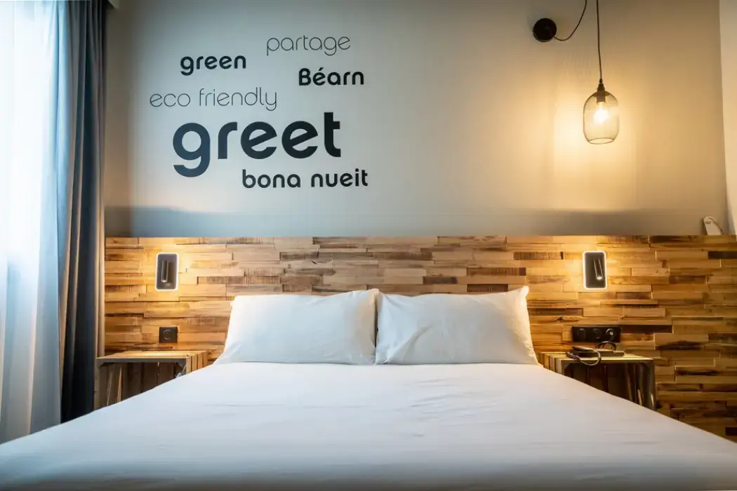 Greet Hotel Orthez Béarn 6