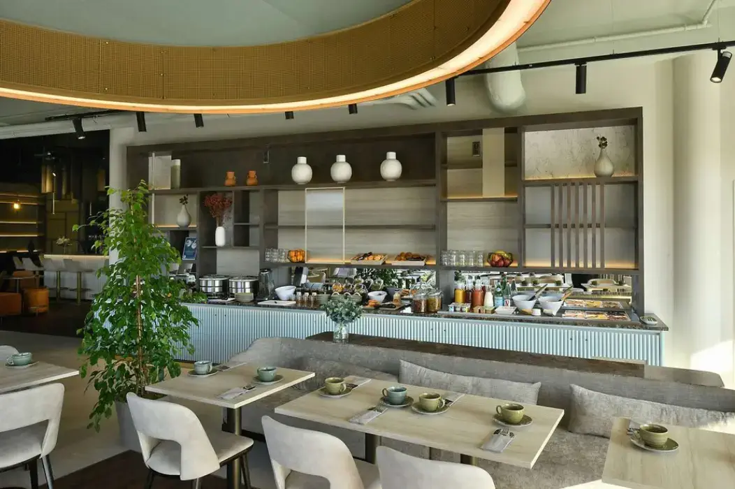 Golden Tulip Reims 7