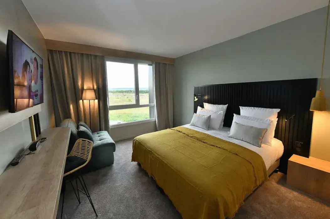 Golden Tulip Reims 13
