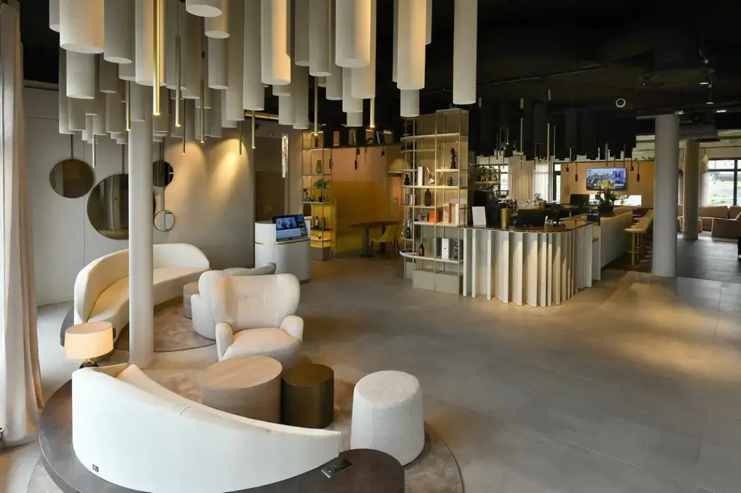 Golden Tulip Reims 17
