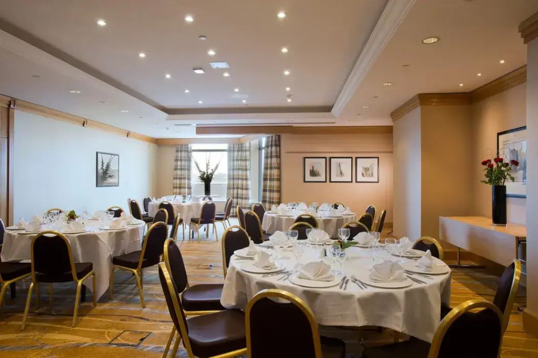 Hilton Paris Charles de Gaulle Airport 10