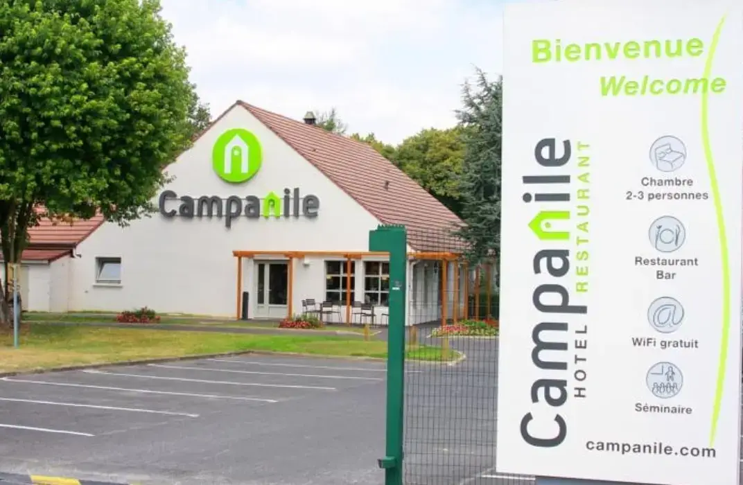 Campanile Chantilly