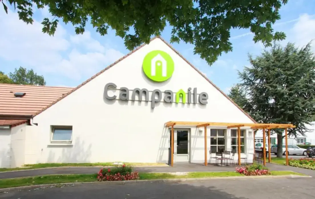 Campanile Chantilly 5