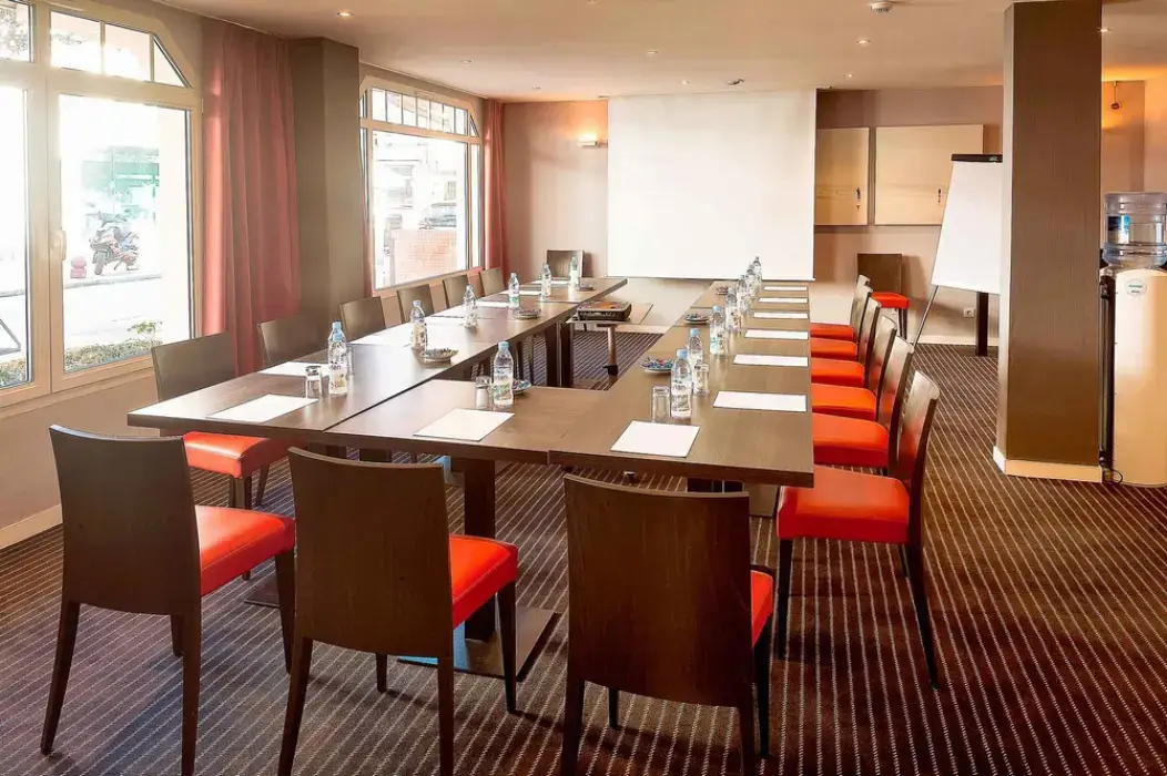 Hôtel Red Fox 2