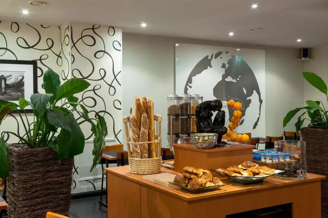 Hôtel Red Fox 10