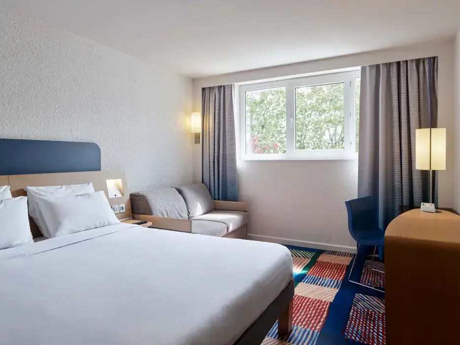 BB hôtel Cergy Port 4* 3