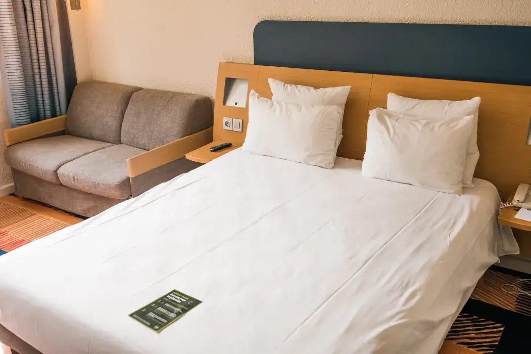 BB hôtel Cergy Port 4* 20