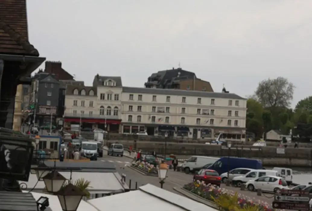 Brasserie les deux ponts 3