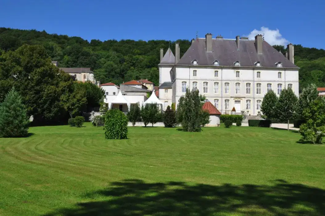 Chateau de Vandeleville 2