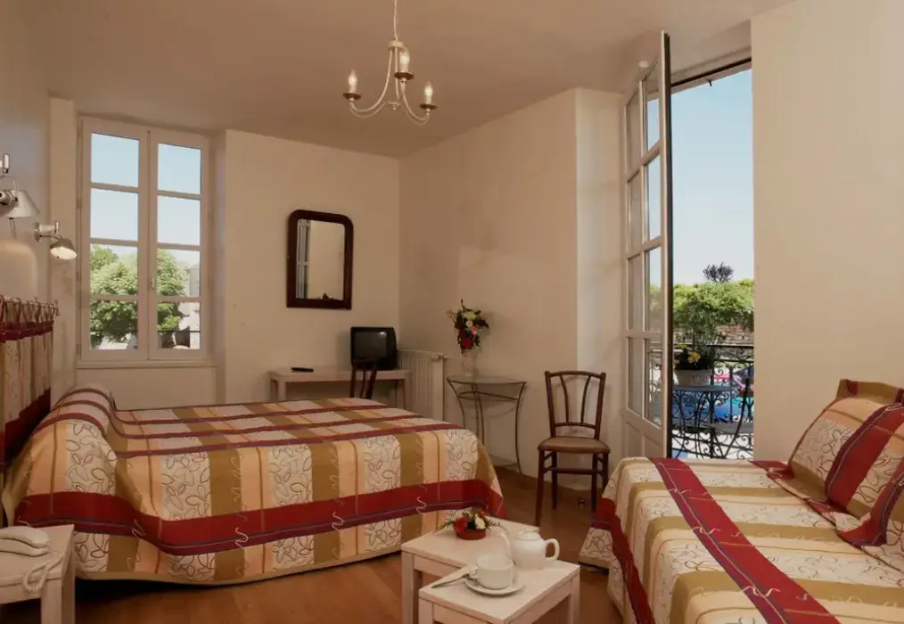 Le Relais de la Tour 2