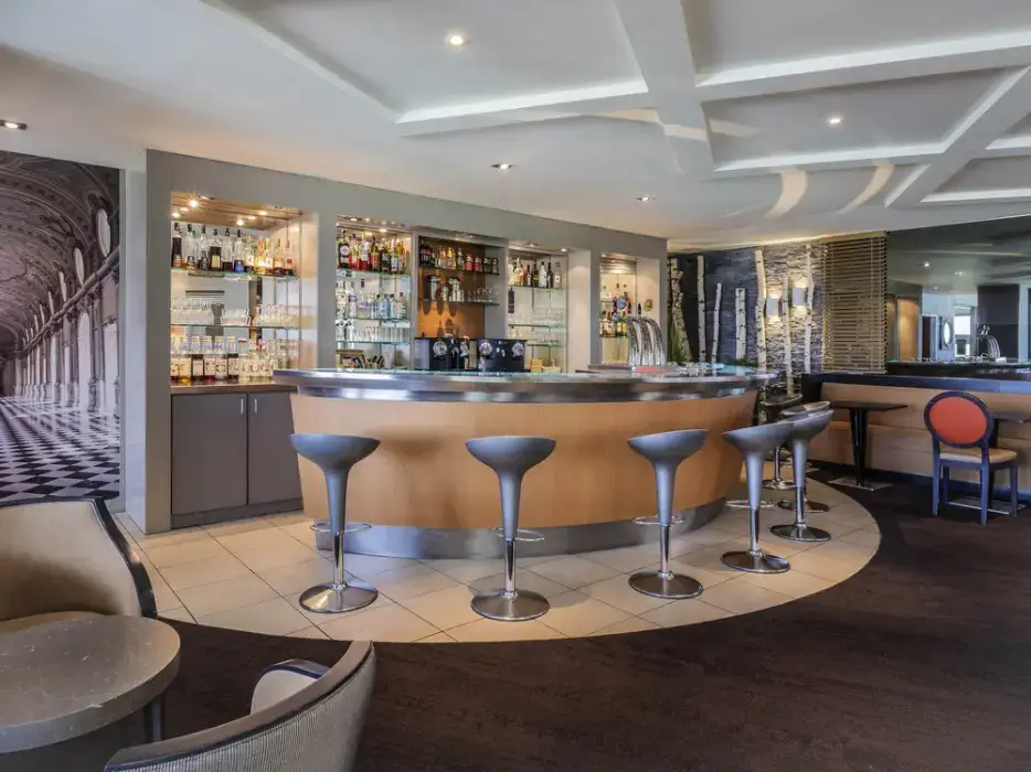 Novotel Amboise 4