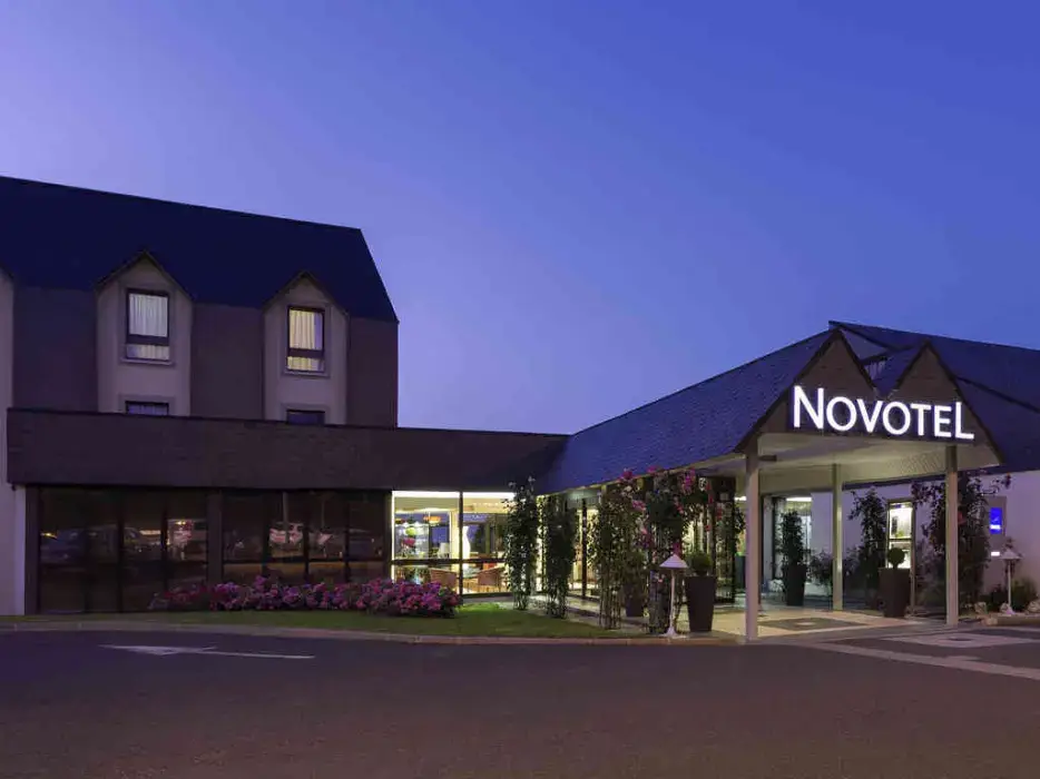 Novotel Amboise 6
