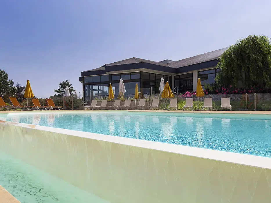 Novotel Amboise 8