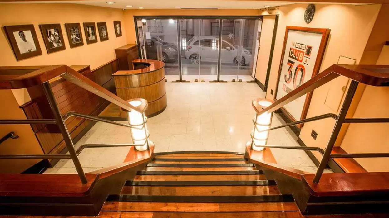 Club de l'Etoile 4