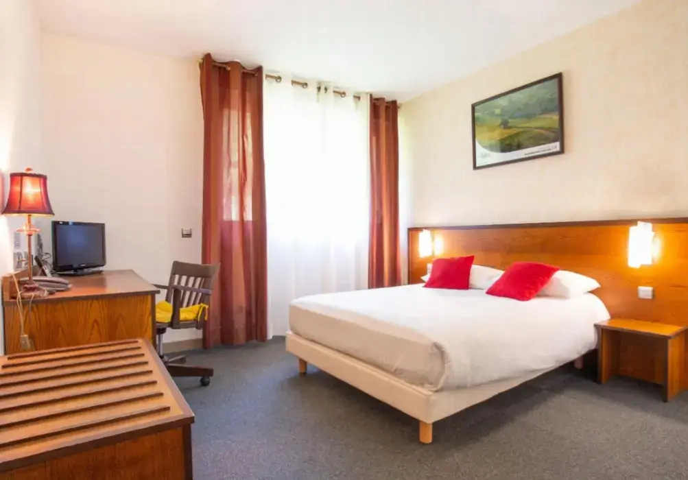La Bombardière 10