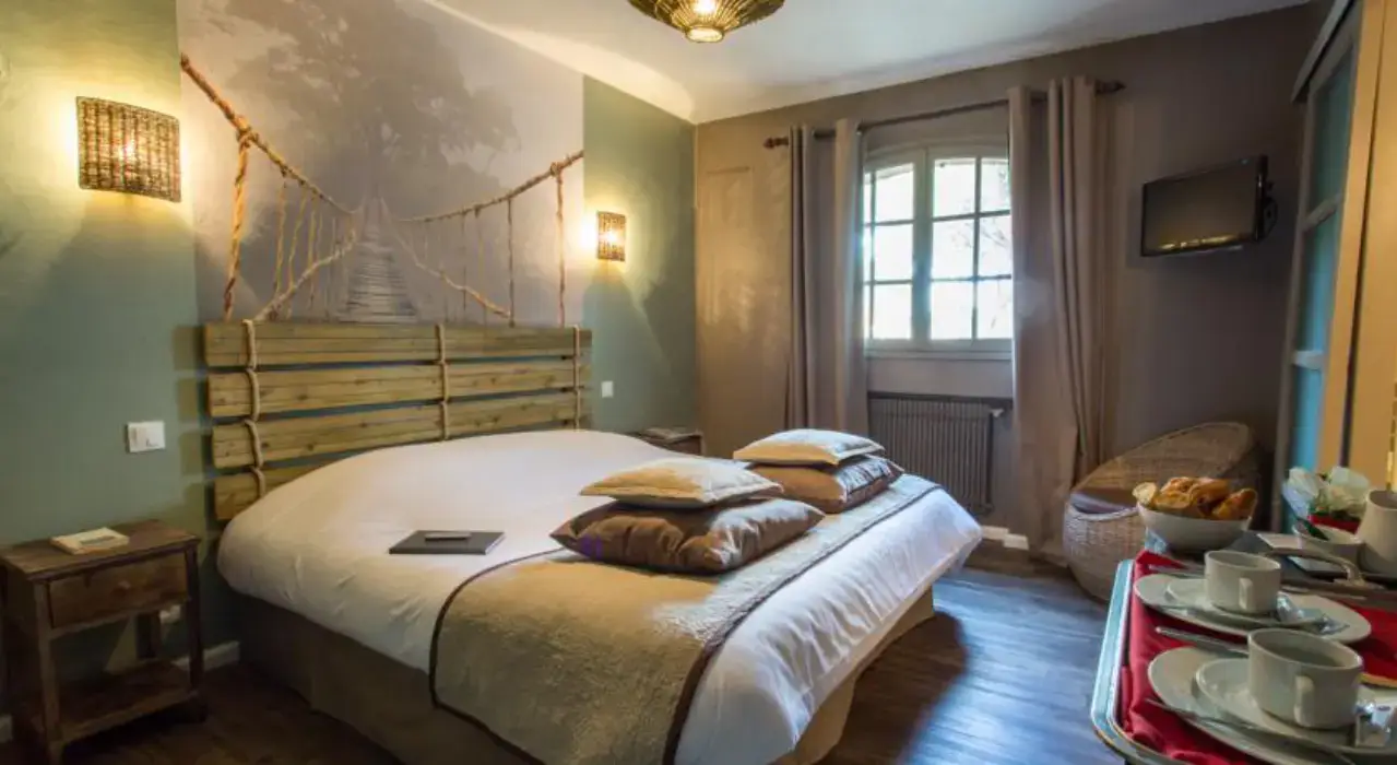 Le Confidentiel Hôtel 3
