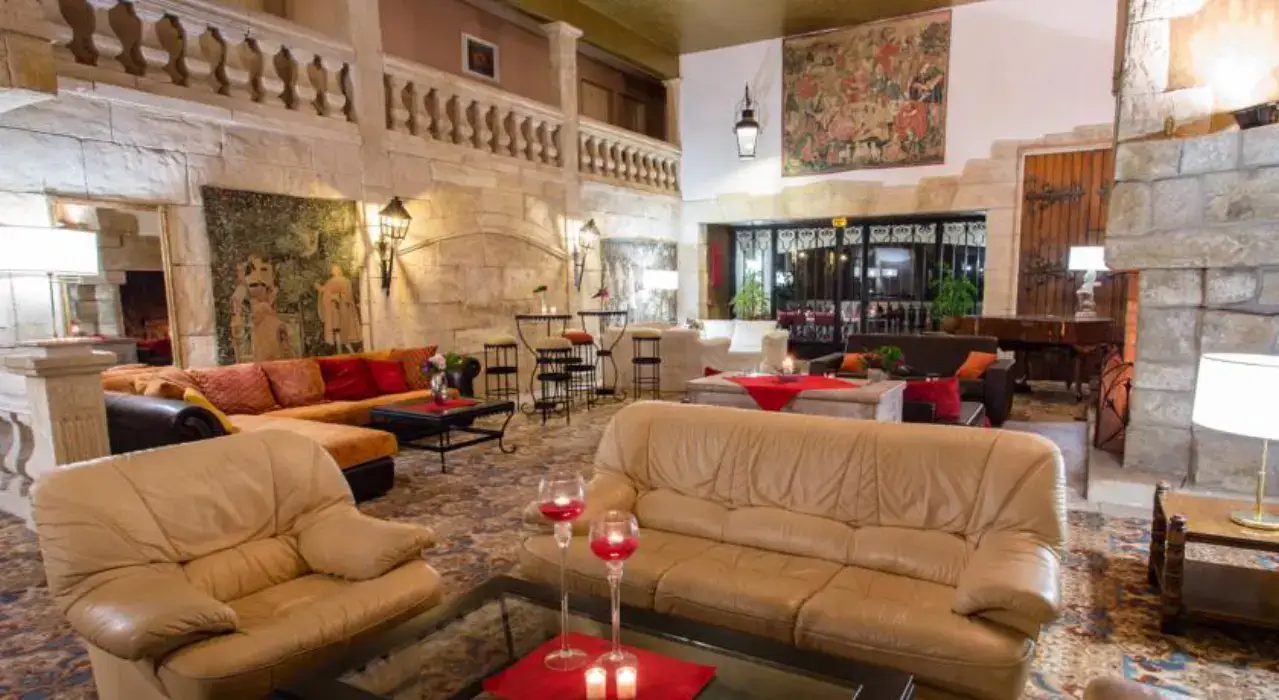 Le Confidentiel Hôtel 7