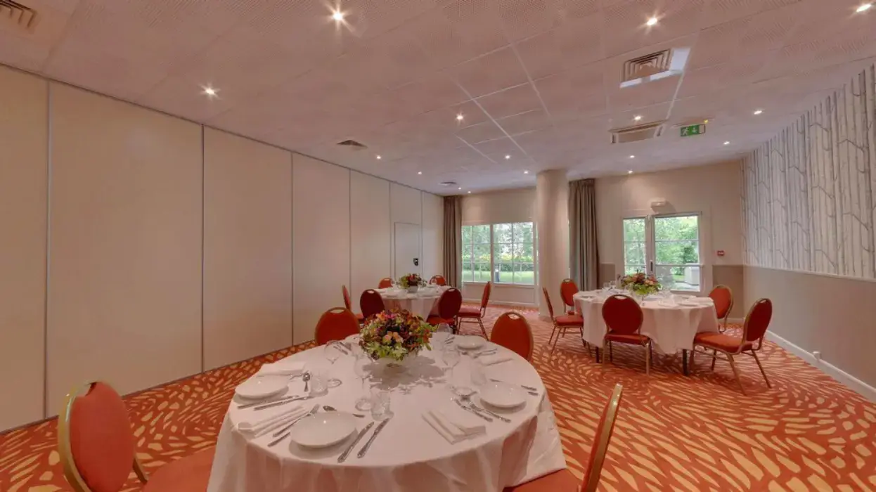Mercure Rambouillet Relays du Château 11