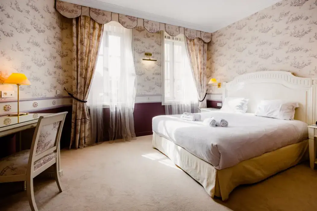 Mercure Moulins Centre Hôtel de Paris 13