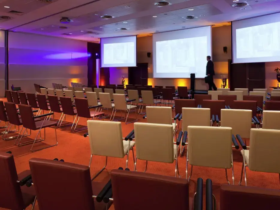 Mercure Paris CDG Airport Convention 5