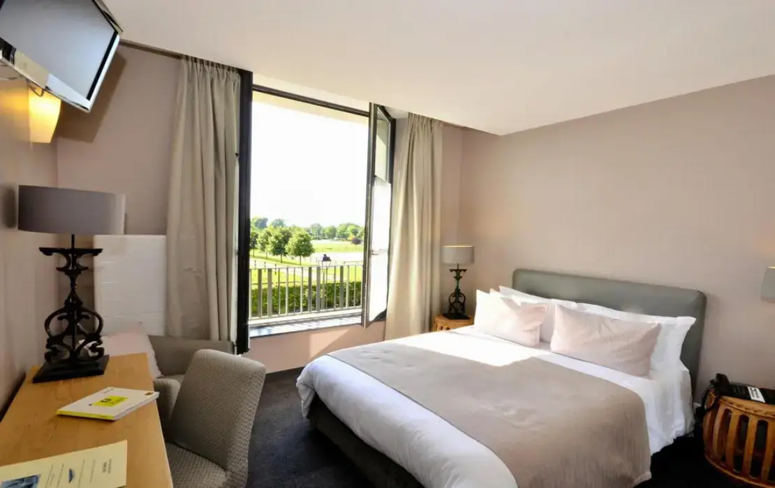 Auberge du Château Bleu 8