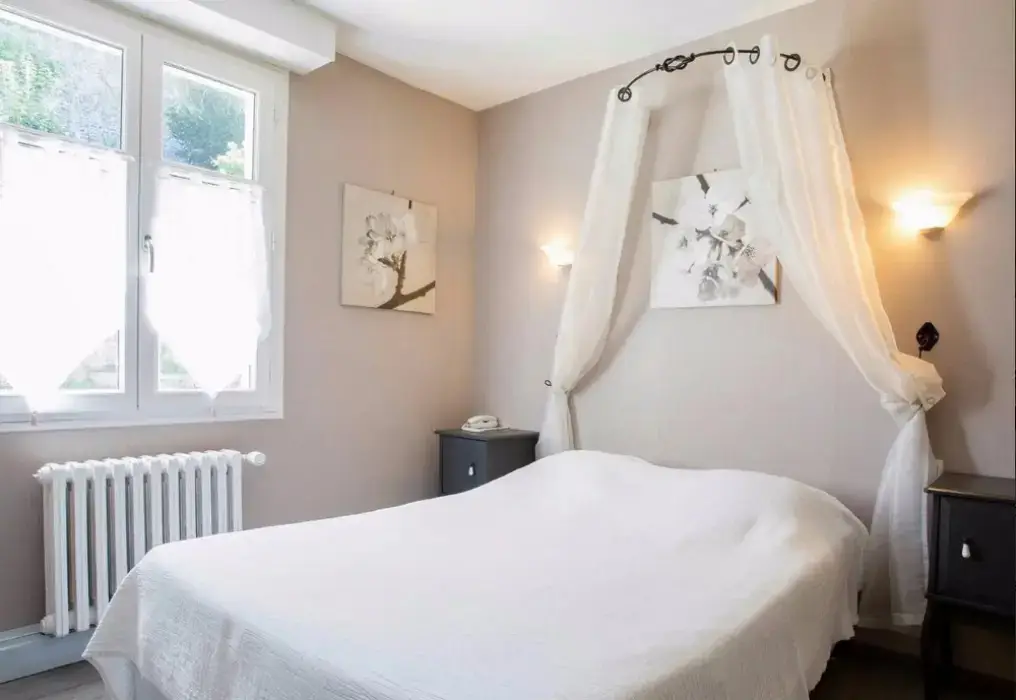 Hostellerie du Vieux Moulin 8