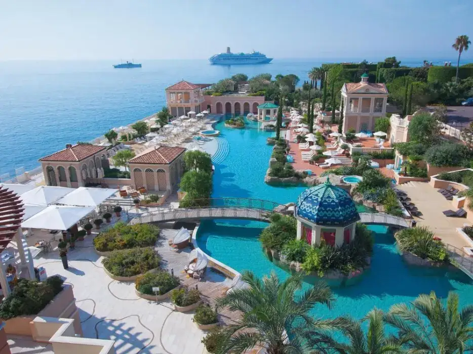 Monte Carlo Bay Hotel et Resort 10