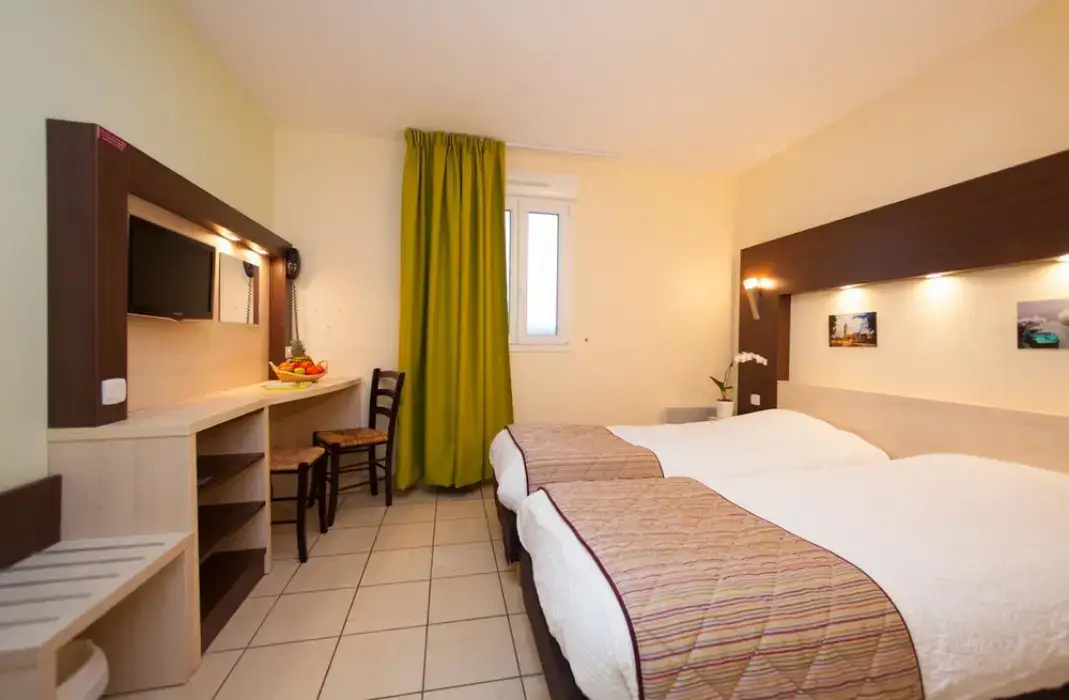 Jum'Hôtel 4