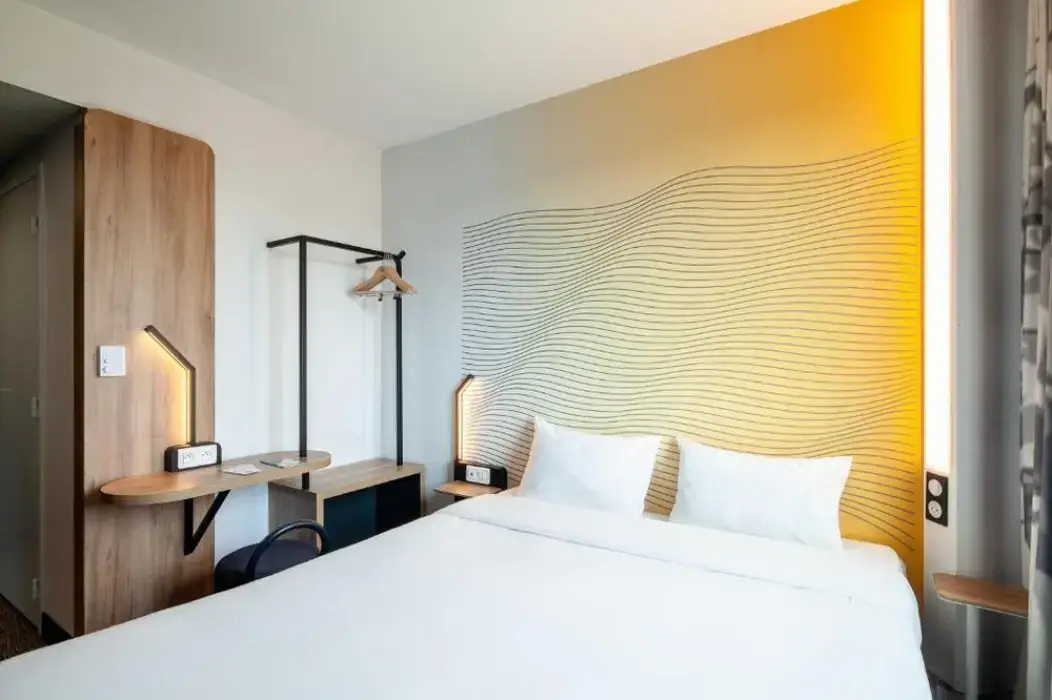 B and B Hôtel Compiègne 4