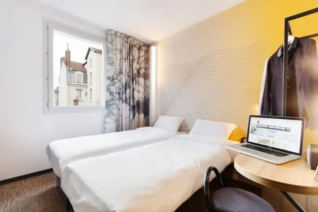B and B Hôtel Compiègne 8