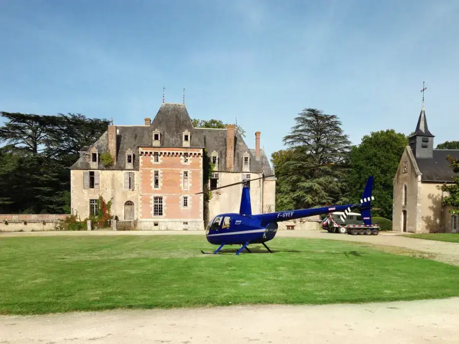 Château de Courcelles le Roy 10