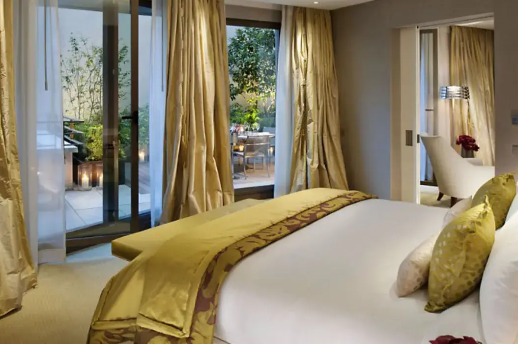 Mandarin Oriental 9