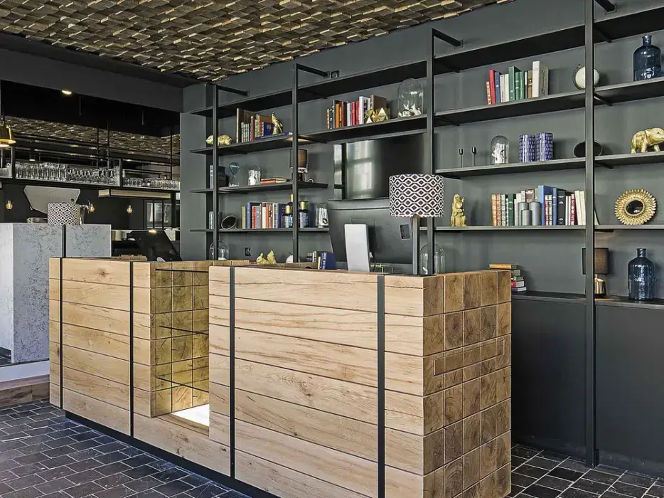Ibis Styles Laval Centre Gare 10