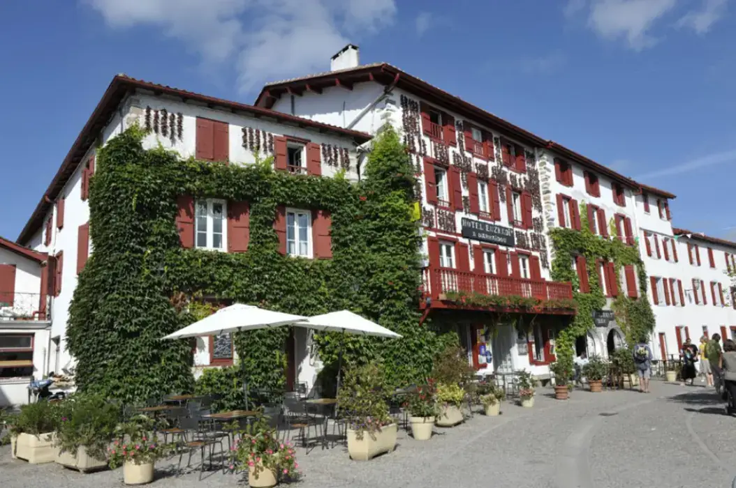 Hôtel Restaurant Euzkadi 8