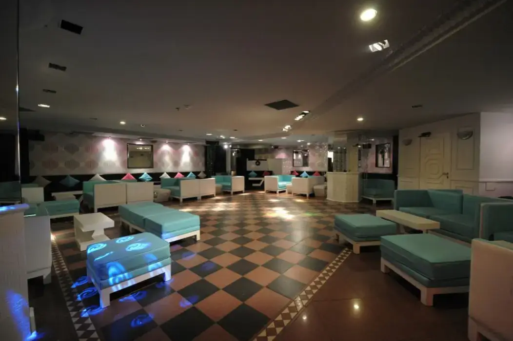Pullman Cannes Mandelieu Royal Casino 16
