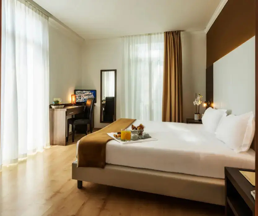 Hôtel Ambassador Monaco 9
