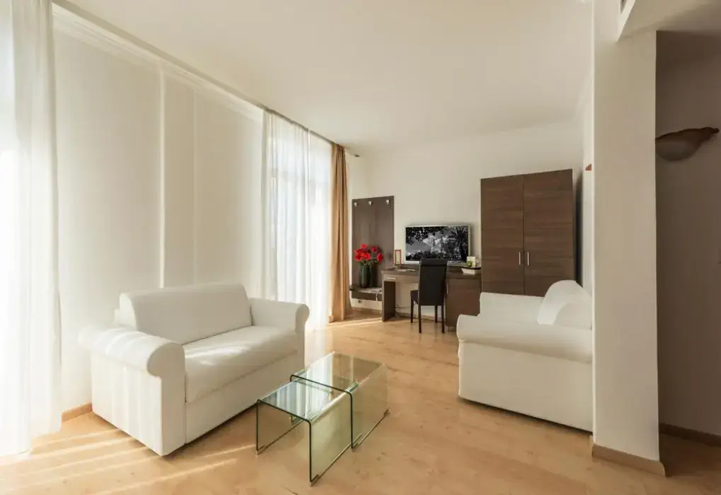 Hôtel Ambassador Monaco 11