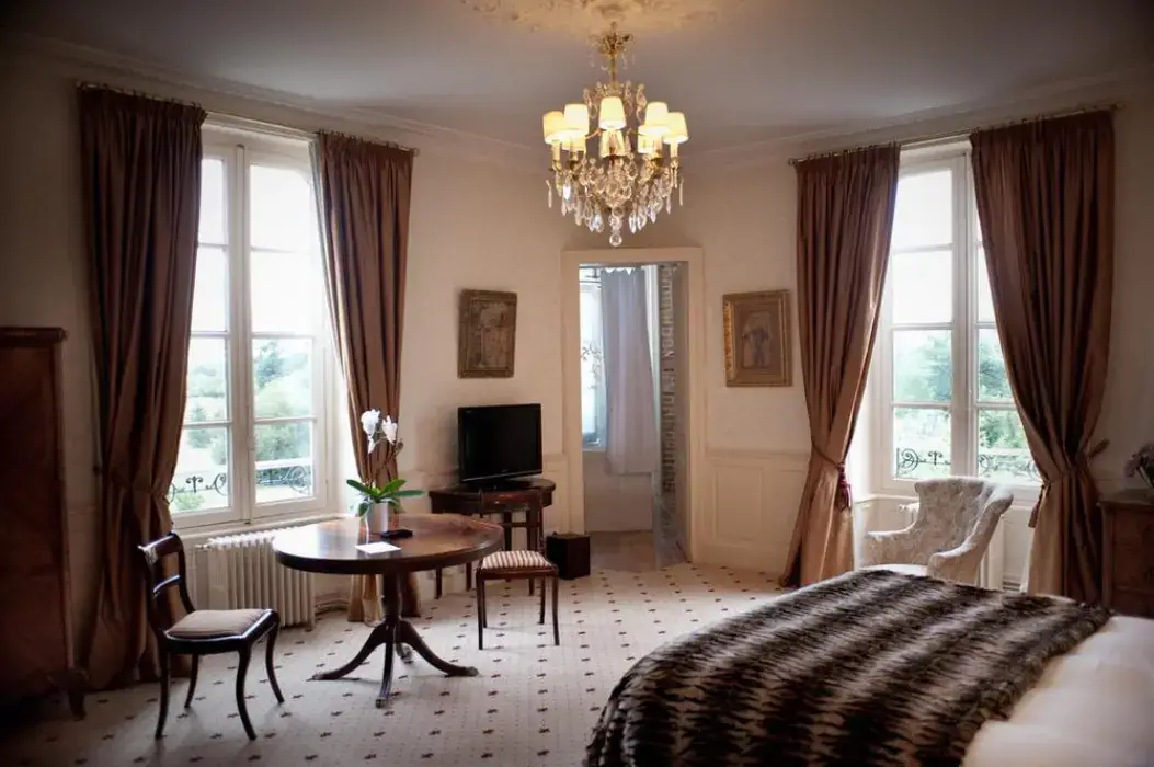 Chateau d'Apigne 7