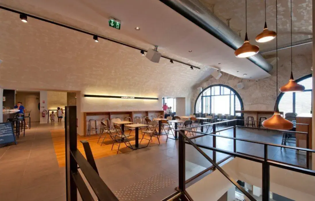 Les Halles de la Major 2