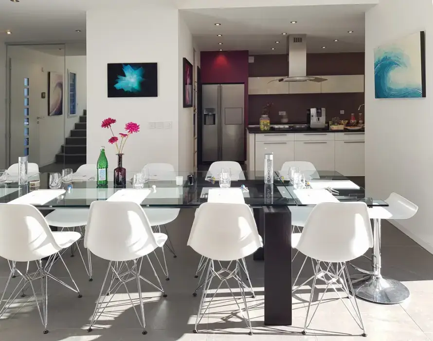 Villa Artwork 9