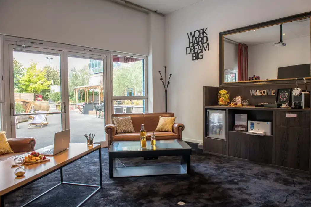 Mercure Paris Porte de Pantin 9