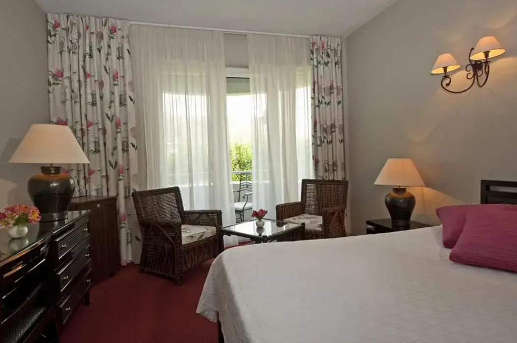 Grand Hotel de Solesmes 9
