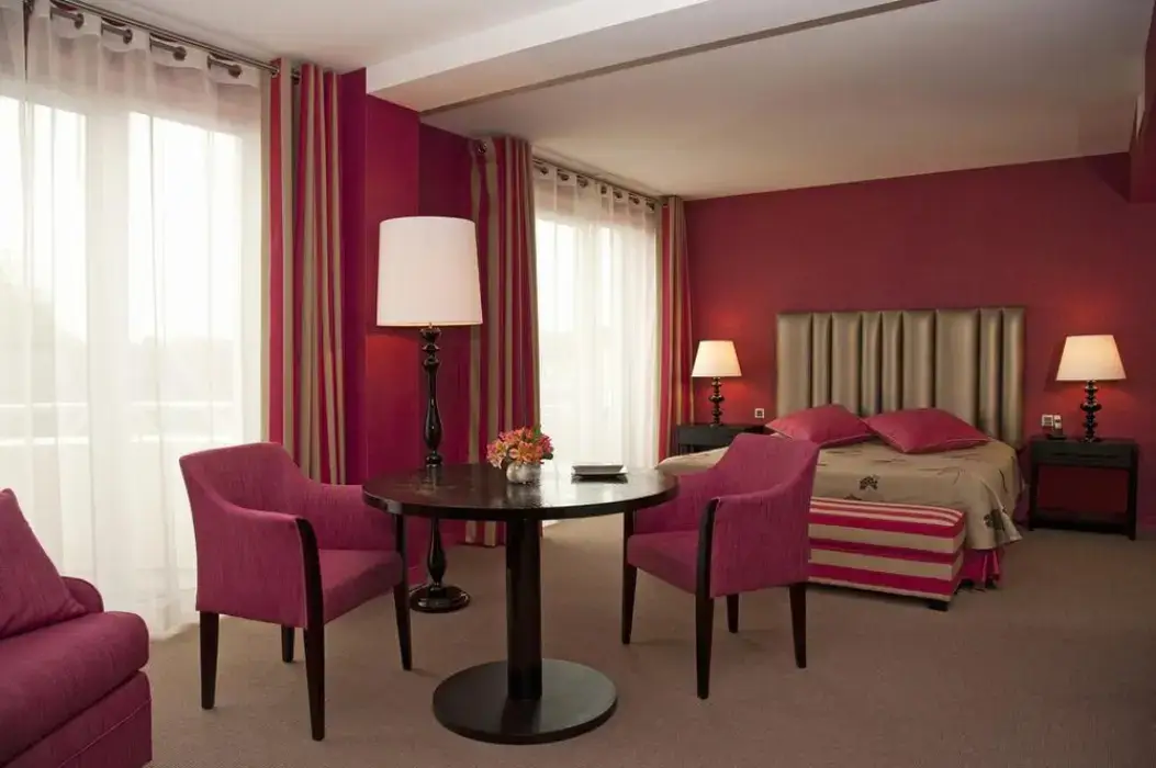 Grand Hotel de Solesmes 10