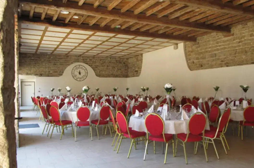 Domaine et Château de Valinches 2