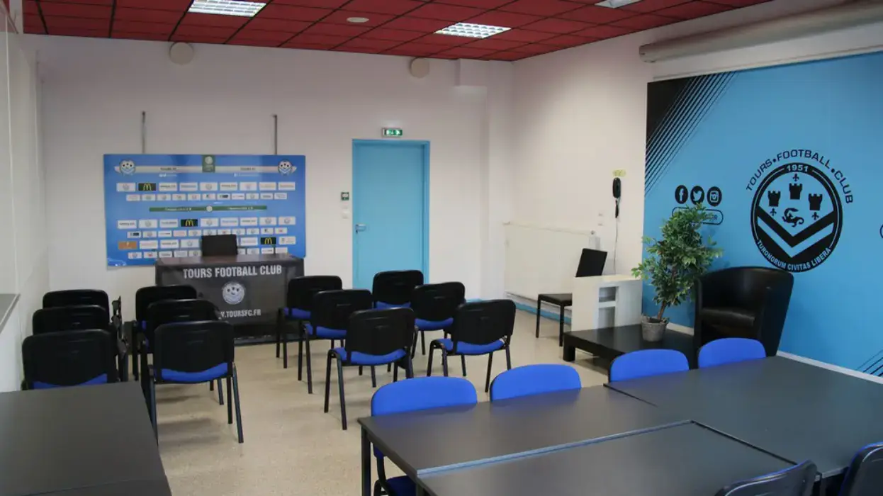 Tours Football Club 3